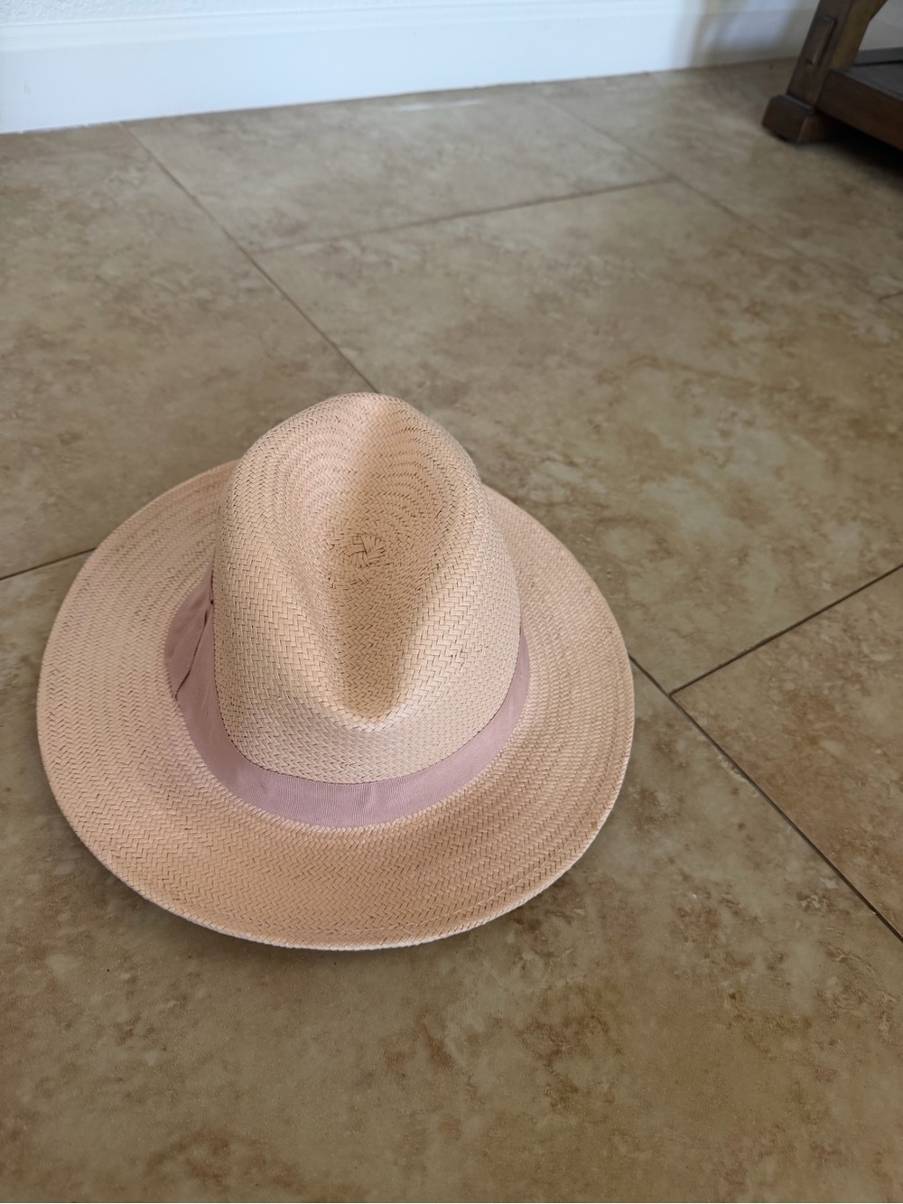 Banana Republic Straw Fedora with light pink Trim